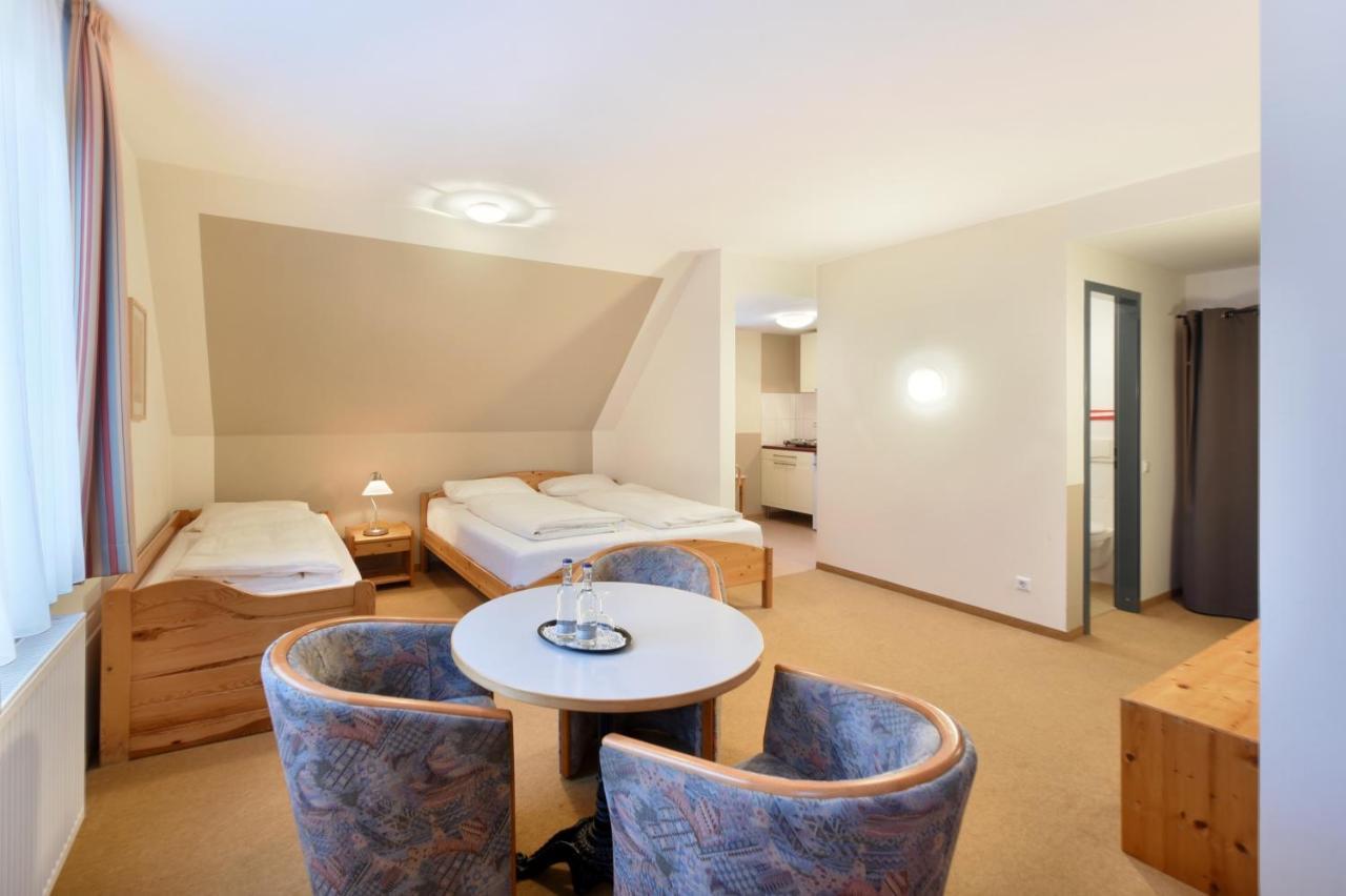 Meinhotel Hamburg Exterior foto