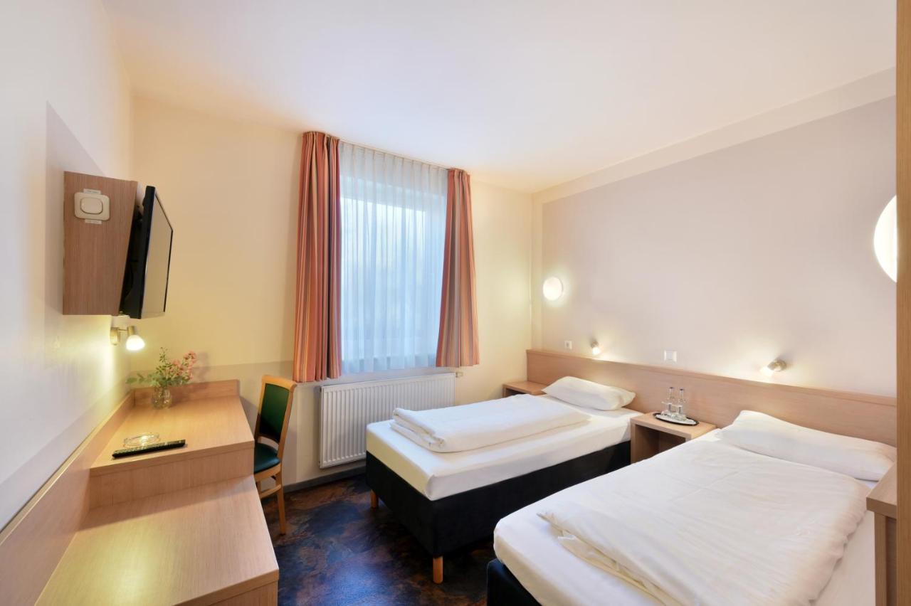 Meinhotel Hamburg Exterior foto